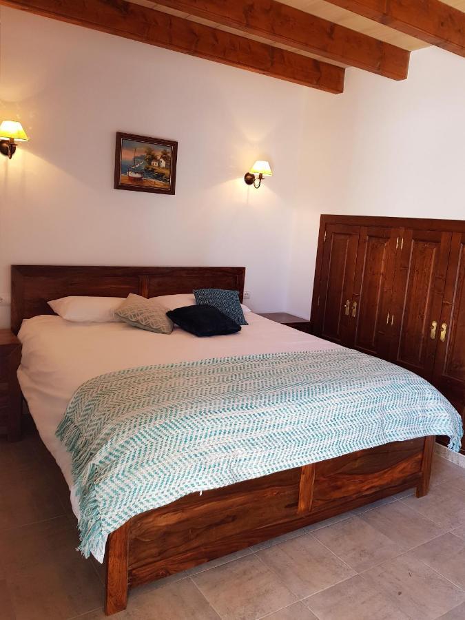 Villa Milagro - 3 Bedroom Finca Style Villa With Pool Near Golf Course/Beaches - Air Cond. Pollensa Zewnętrze zdjęcie